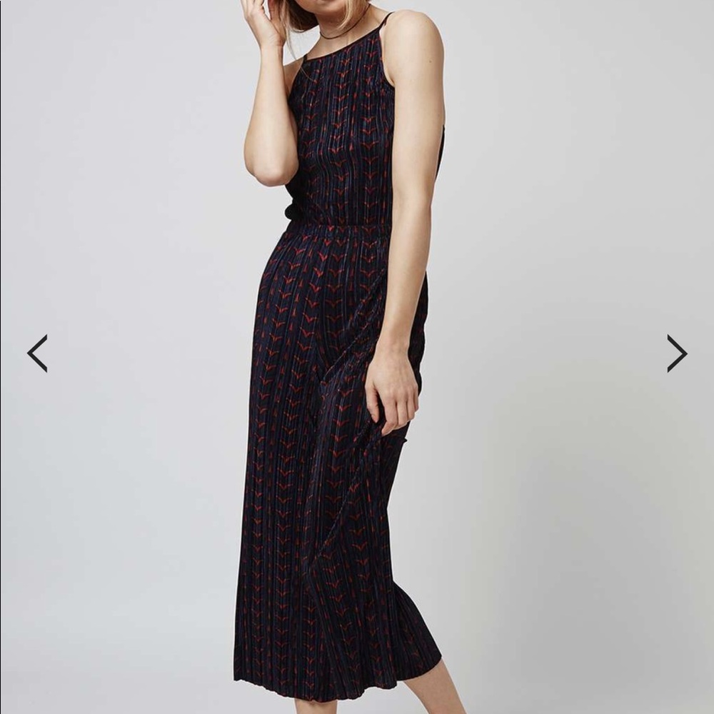 SIZE 2 Topshop Chevron Print Cropped Jumpsuit